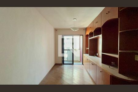 Sala de apartamento à venda com 2 quartos, 70m² em Pinheiros, São Paulo