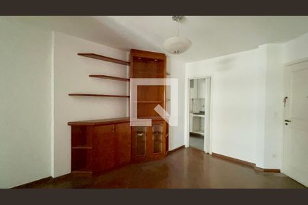 Sala de apartamento à venda com 2 quartos, 70m² em Pinheiros, São Paulo