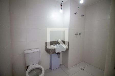 Banheiro Social de kitnet/studio à venda com 1 quarto, 28m² em Santo Amaro, São Paulo