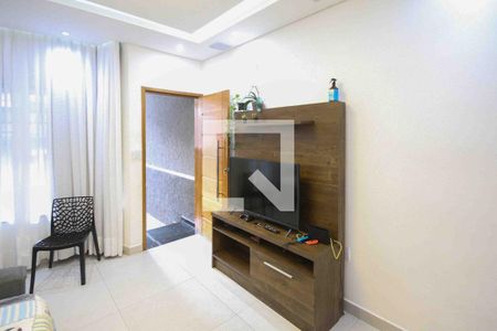 Sala de casa à venda com 3 quartos, 120m² em Vila Darli, São Paulo