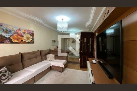 Casa à venda com 3 quartos, 223m² em Jardim Textil, São Paulo