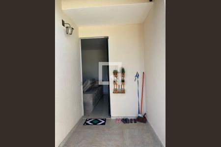 Entrada de casa à venda com 2 quartos, 100m² em Jardim Vitoria, Belo Horizonte