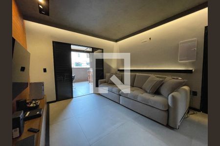 Sala de casa à venda com 3 quartos, 140m² em Jardim Bonfiglioli, São Paulo