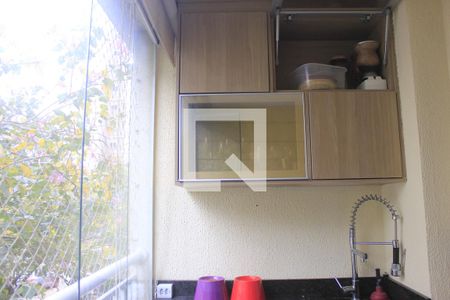 Varanda  de apartamento para alugar com 3 quartos, 65m² em Vila Itapegica, Guarulhos