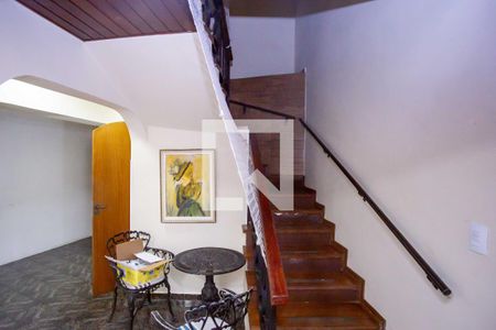 Hall de casa para alugar com 5 quartos, 355m² em Centro, Diadema
