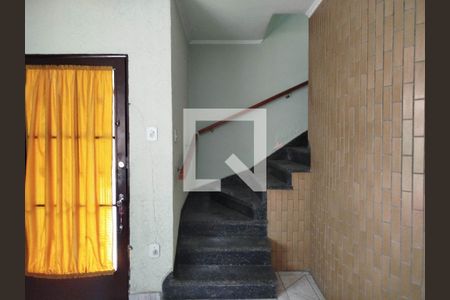 Escada de casa à venda com 4 quartos, 151m² em Vila Gomes Cardim, São Paulo