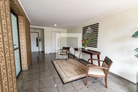 Hall de entrada de apartamento para alugar com 3 quartos, 118m² em Ipiranga, São Paulo