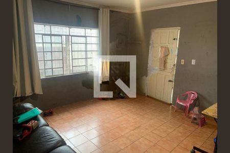 Casa à venda com 3 quartos, 85m² em Jardim Maria Estela, São Paulo