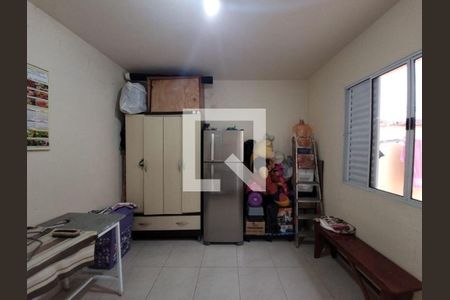 Casa à venda com 3 quartos, 180m² em Vila Virginia, São Paulo