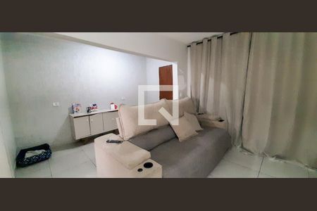 Sala de casa à venda com 3 quartos, 150m² em Metalúrgicos, Osasco