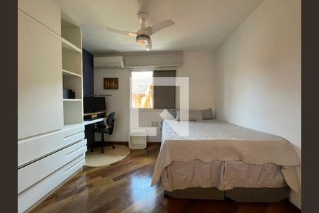 Quarto de casa de condomínio à venda com 3 quartos, 170m² em Vila Antonio, São Paulo