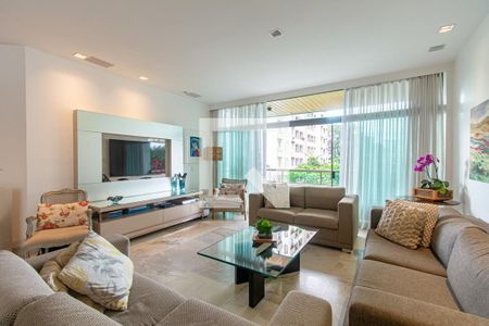 Sala de apartamento à venda com 4 quartos, 212m² em Serra, Belo Horizonte