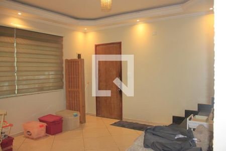 Sala 1 de casa para alugar com 4 quartos, 220m² em Vila Saiago, Guarulhos