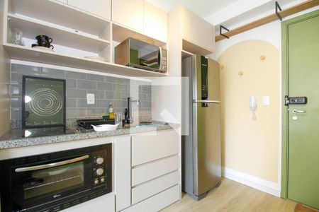 Sala e Cozinha de apartamento para alugar com 1 quarto, 30m² em Pinheiros, São Paulo