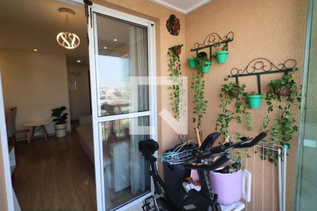 Sala de apartamento à venda com 3 quartos, 70m² em Km 18, Osasco