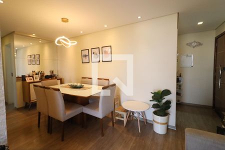 Sala de apartamento à venda com 3 quartos, 70m² em Km 18, Osasco