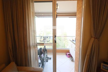 Sala de apartamento à venda com 3 quartos, 70m² em Km 18, Osasco