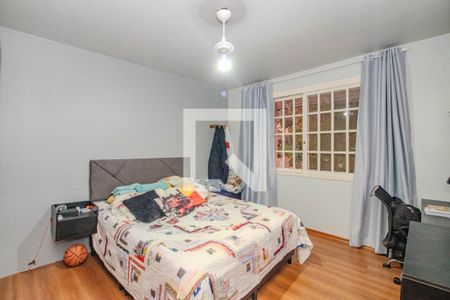 Quarto 1 de casa à venda com 3 quartos, 380m² em Vila Ipiranga, Porto Alegre