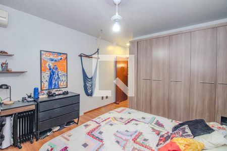 Quarto 1 de casa à venda com 3 quartos, 380m² em Vila Ipiranga, Porto Alegre