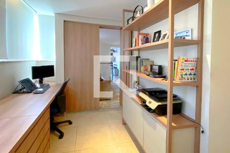 Quarto 3 de apartamento à venda com 3 quartos, 121m² em Serra, Belo Horizonte