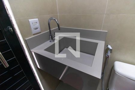 Lavabo de casa à venda com 3 quartos, 123m² em Maravista, Niterói