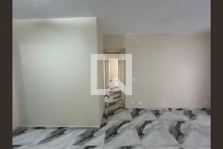 Corredor de apartamento para alugar com 3 quartos, 79m² em Encantado, Rio de Janeiro