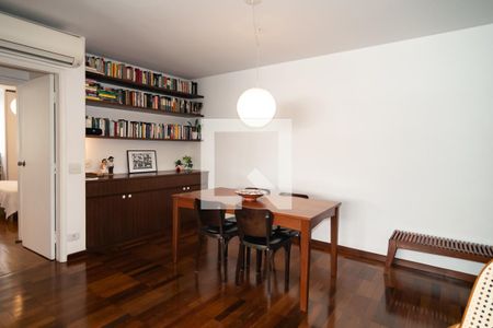 Sala de apartamento à venda com 2 quartos, 97m² em Bela Vista, São Paulo
