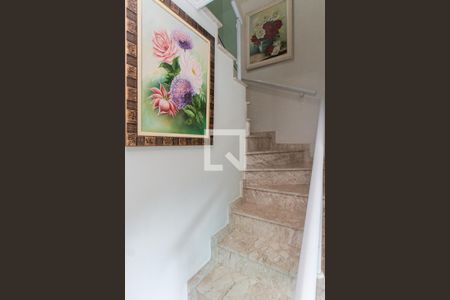 Escada de casa de condomínio à venda com 3 quartos, 134m² em Vila Maria Alta, São Paulo