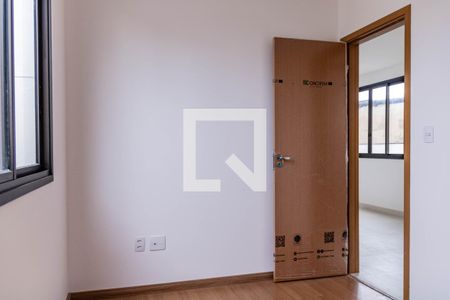 Quarto de apartamento à venda com 2 quartos, 83m² em Alto Barroca, Belo Horizonte