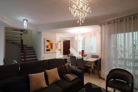 Sala de casa de condomínio à venda com 3 quartos, 205m² em Baeta Neves, São Bernardo do Campo