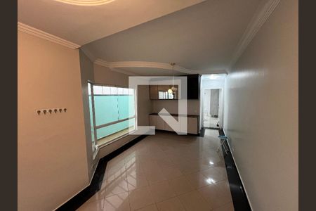 Sala de casa à venda com 3 quartos, 228m² em Água Fria, São Paulo