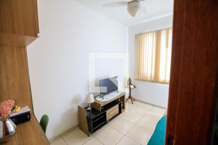 Sala 2 de apartamento à venda com 2 quartos, 120m² em Vila Magnesita, Belo Horizonte