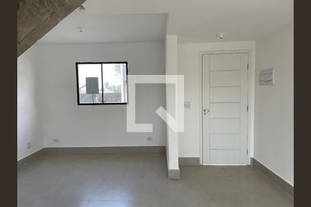 Sala de casa de condomínio para alugar com 3 quartos, 77m² em Jardim Ipes, Cotia