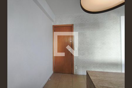 Entrada de apartamento à venda com 2 quartos, 70m² em Tijuca, Rio de Janeiro