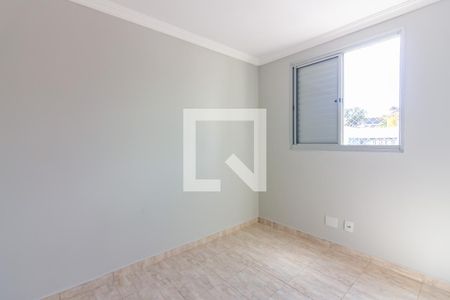 Quarto 2 de apartamento para alugar com 2 quartos, 52m² em Jardim Roberto, Osasco