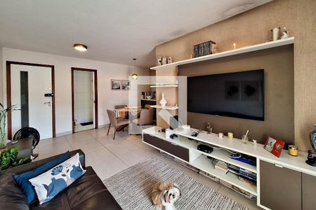 Apartamento à venda com 115m², 3 quartos e 1 vagaSala