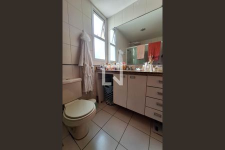 Apartamento à venda com 115m², 3 quartos e 1 vagaBanheiro da Suíte 