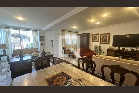 Sala de casa à venda com 4 quartos, 250m² em Barra da Tijuca, Rio de Janeiro