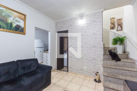 Sala de casa de condomínio à venda com 3 quartos, 74m² em Vila Carmosina, São Paulo