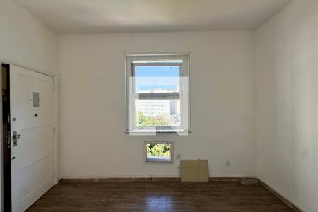 Sala/Quarto de kitnet/studio para alugar com 1 quarto, 22m² em Humaitá, Rio de Janeiro