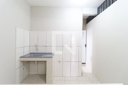 Studio de casa para alugar com 1 quarto, 37m² em Vila Nova Galvão, São Paulo