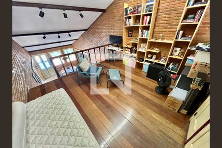 Sala 1 de casa para alugar com 3 quartos, 1000m² em São Luiz, Belo Horizonte