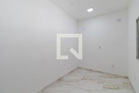 Sala de casa para alugar com 2 quartos, 72m² em Itaquera, São Paulo