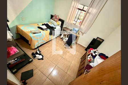 Quarto 1 de casa para alugar com 4 quartos, 180m² em Maria Helena, Belo Horizonte