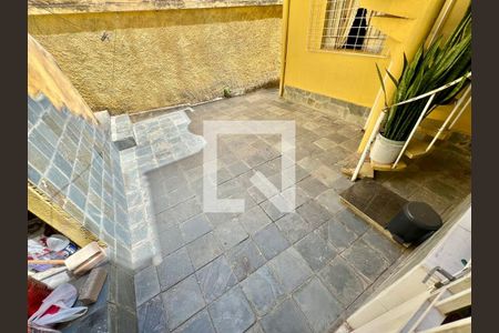 Área Externa  de casa para alugar com 4 quartos, 180m² em Maria Helena, Belo Horizonte