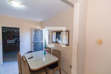 Sala de casa para alugar com 2 quartos, 144m² em Cavalcanti, Rio de Janeiro