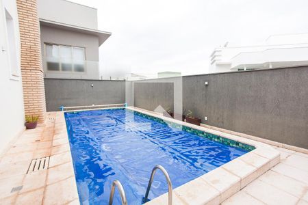 Piscina de casa de condomínio para alugar com 4 quartos, 316m² em Jardim das Palmeiras, Uberlândia