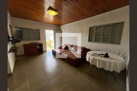 Sala de casa para alugar com 3 quartos, 100m² em Taguaritinga, Brasília