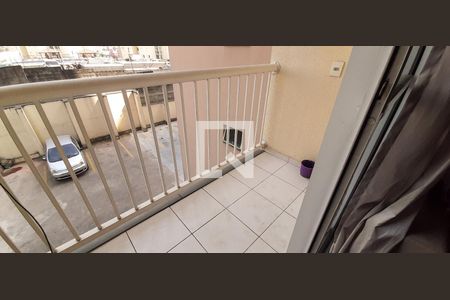 Sacada da Sala de apartamento para alugar com 2 quartos, 53m² em Jardim Cirino, Osasco