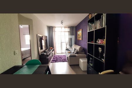 Sala de apartamento para alugar com 2 quartos, 53m² em Jardim Cirino, Osasco